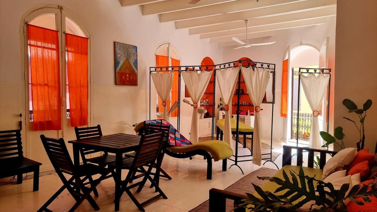 Chez Coumbis Bed & Breakfast Đảo Gorée Ngoại thất bức ảnh