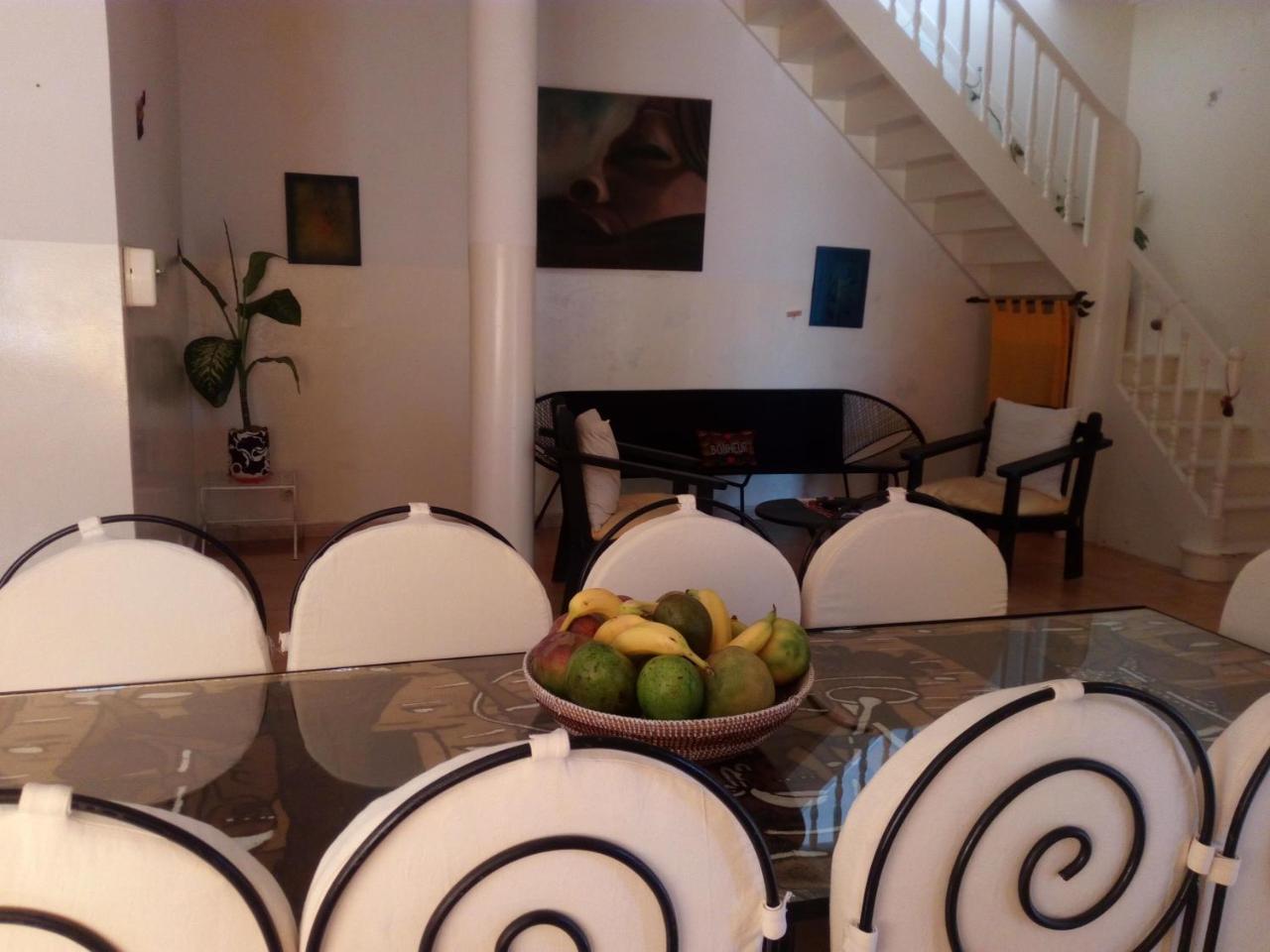 Chez Coumbis Bed & Breakfast Đảo Gorée Ngoại thất bức ảnh